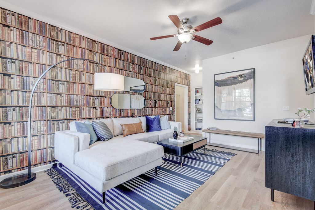9820 Westcliff Pkwy, Broomfield, CO 80021