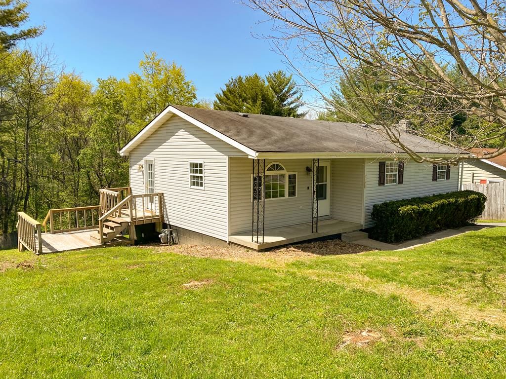 142 Holmes Dr, Crab Orchard, WV 25827 Trulia