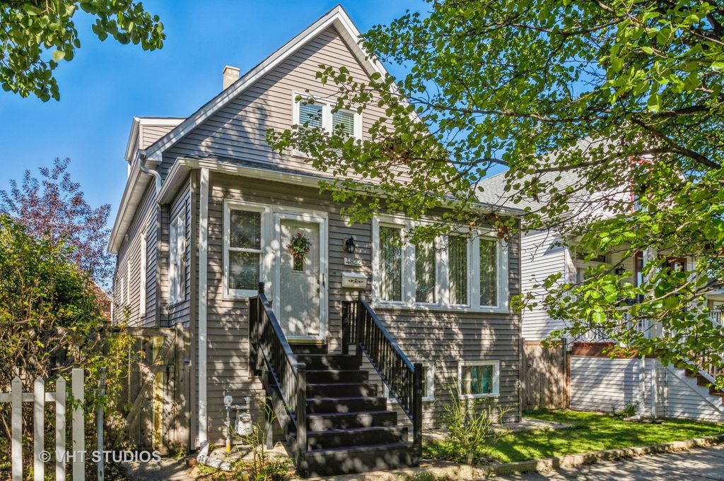 4822 W Berenice Ave, Chicago, IL 60641