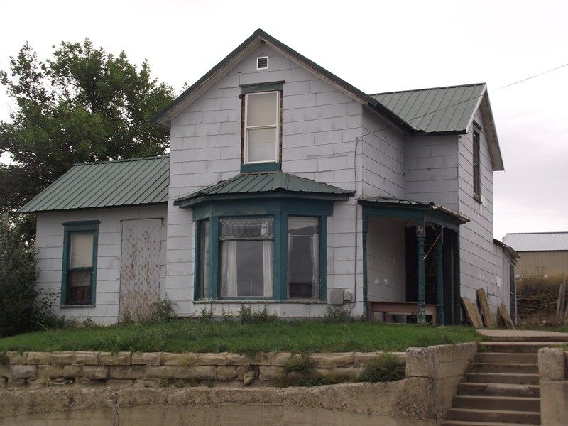 14 School St NW, Harlowton, MT 59036 Trulia