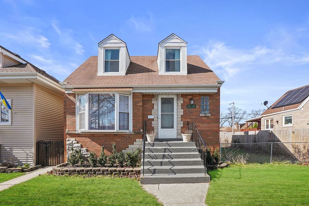 5718 N Avondale Ave, Chicago, IL 60631