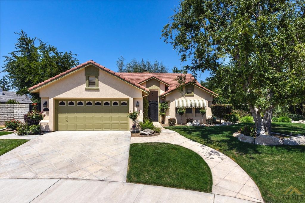 9902 Timeless Rose Ct, Bakersfield, CA 93311