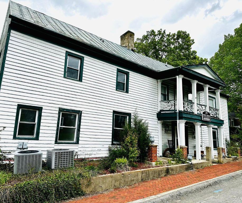 216 E Main St Fincastle, VA Trulia