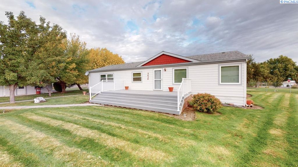 5626 Deer St, West Richland, WA 99353