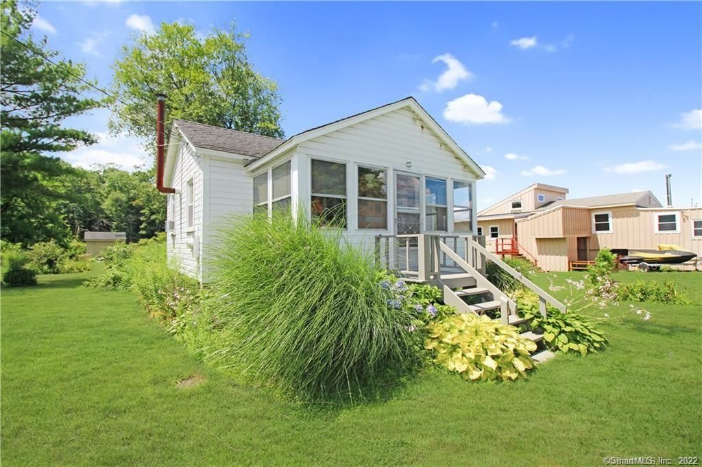 75 Little Meadow Rd, Haddam, CT 06438