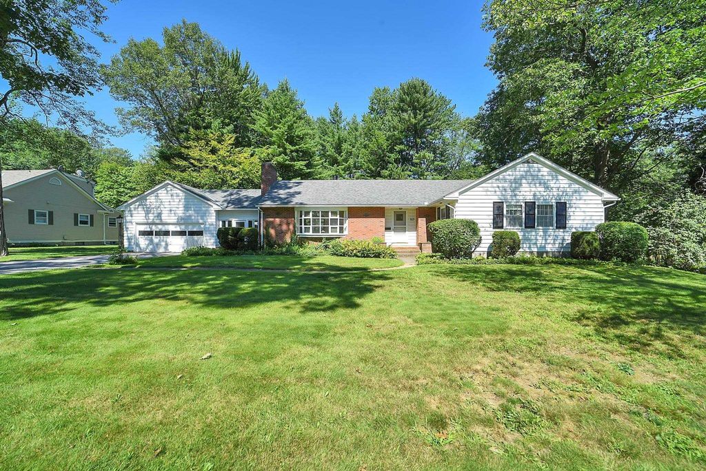 10 Maplewood Lane, Essex Junction, VT 05452 Trulia