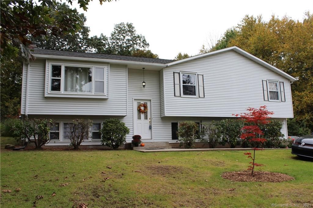 32 Paper Chase Dr, Farmington, CT 06032