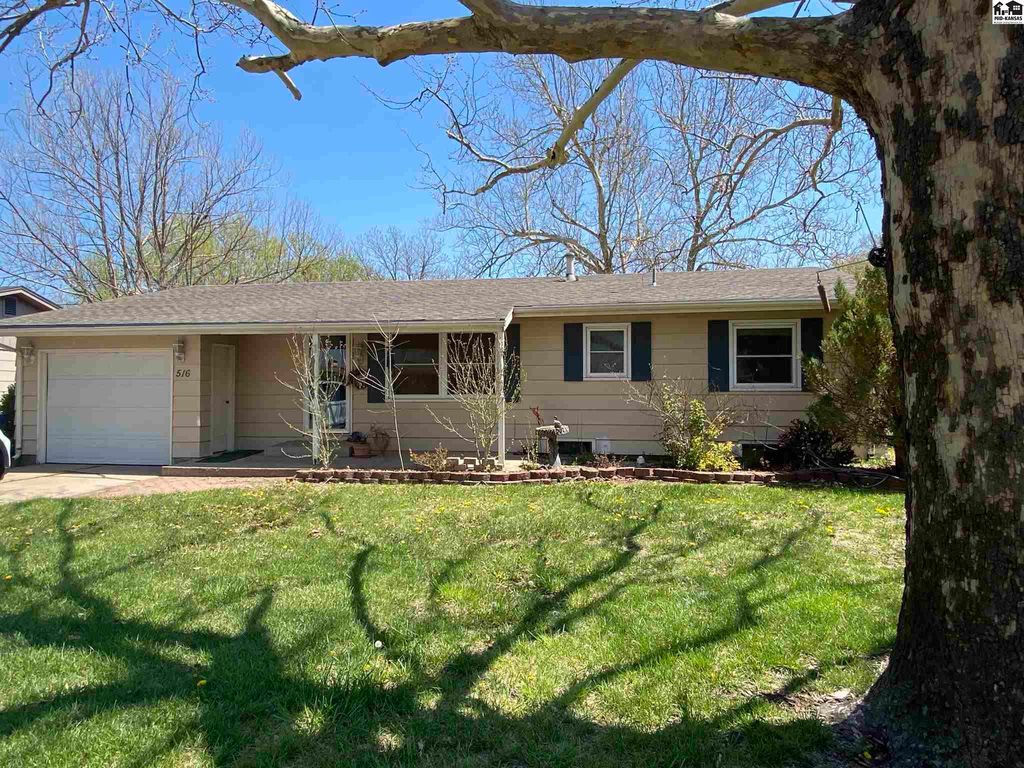 516 S Maple St, Inman, KS 67546 Trulia