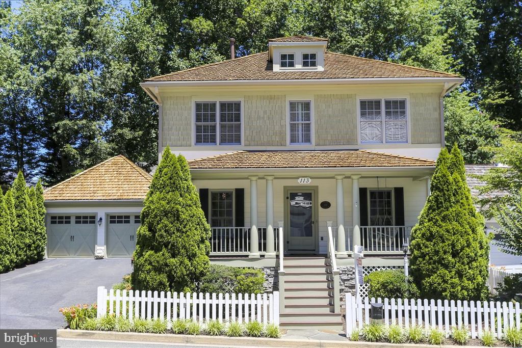 113 Treehaven St, Gaithersburg, MD - 4 Bed, 4 Bath Single-Family Home