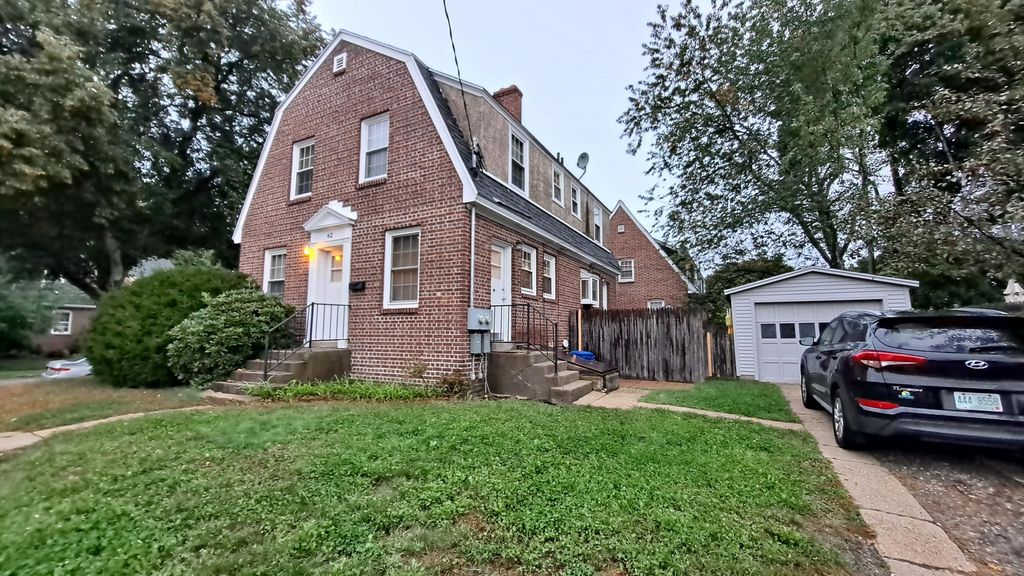 62 Raleigh Way, Portsmouth, NH 03801