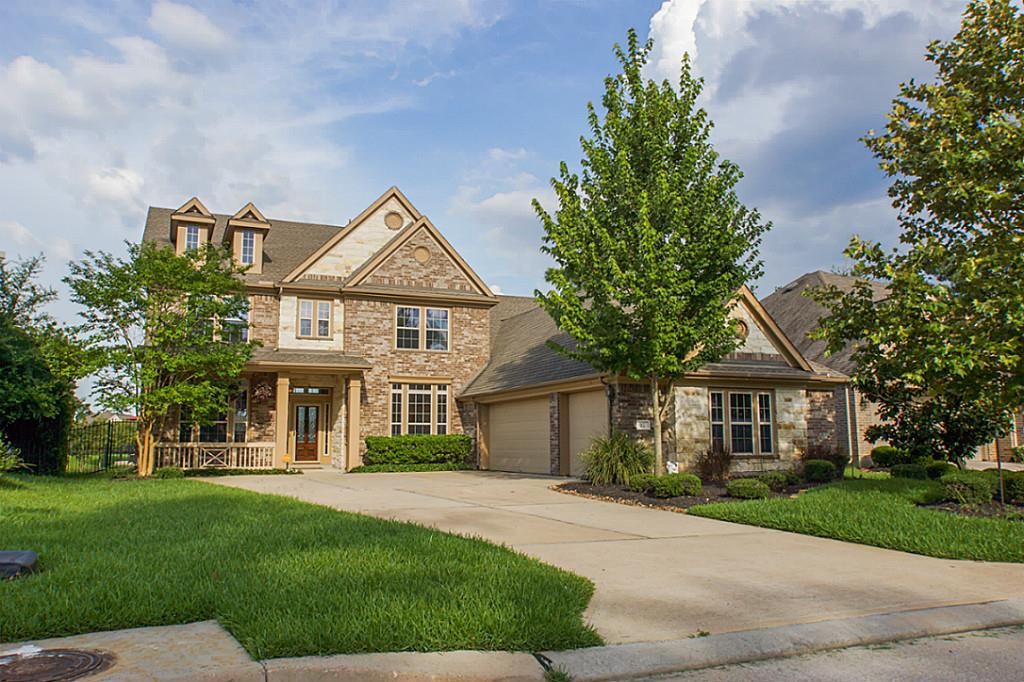 22 River Ridge Loop, The Woodlands, TX 77389