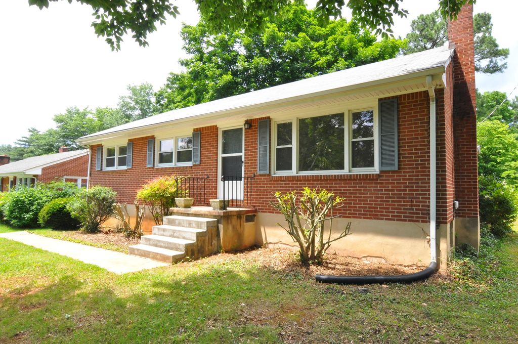 3473 Grandin Rd SW, Roanoke, VA 24018