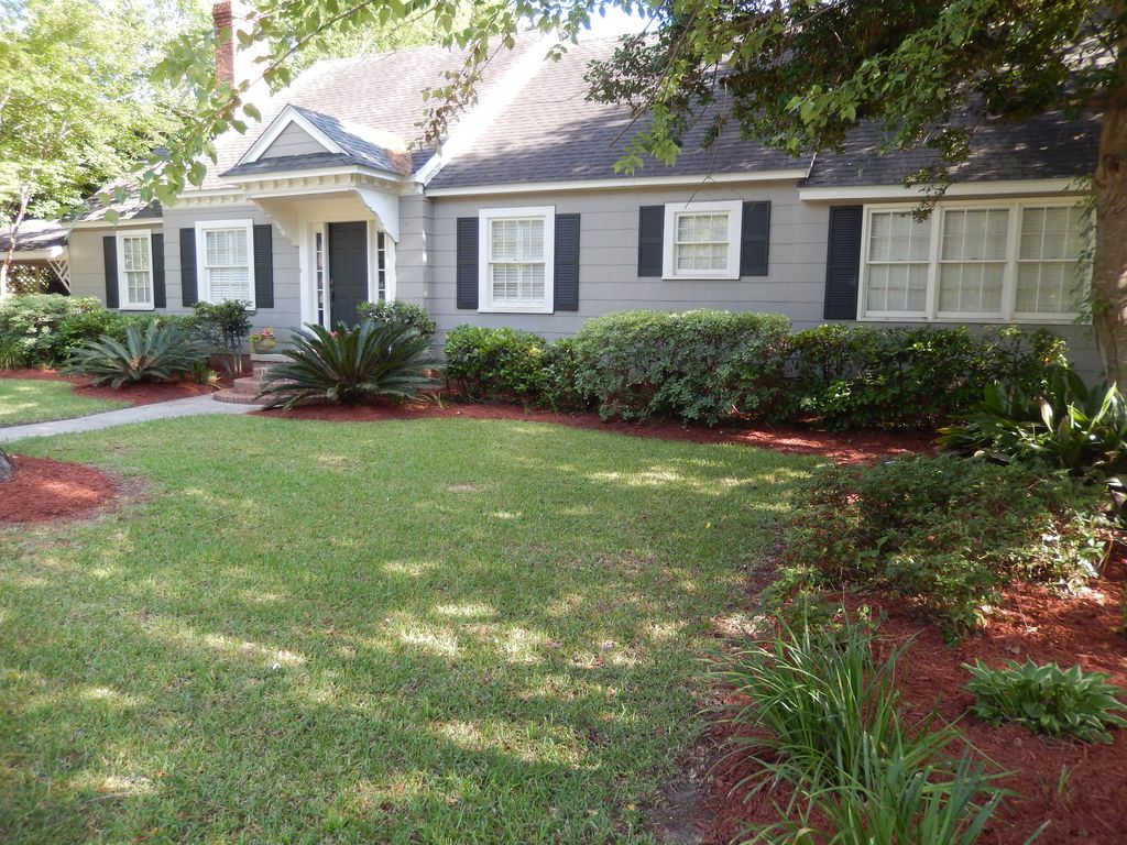 214 E Main St, Hahira, GA 31632 Trulia