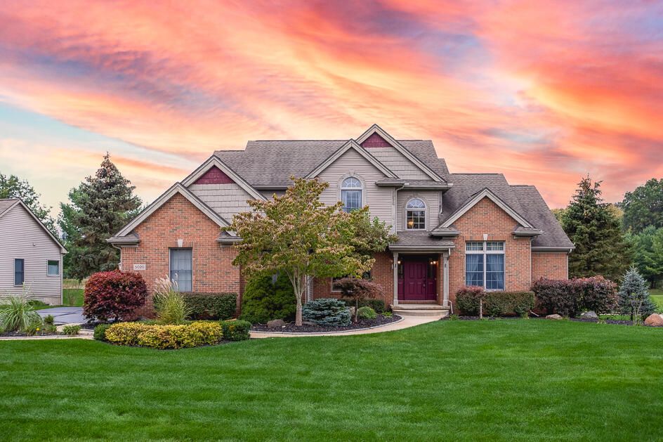 5020 Grande View Ln, Jackson, MI 49201