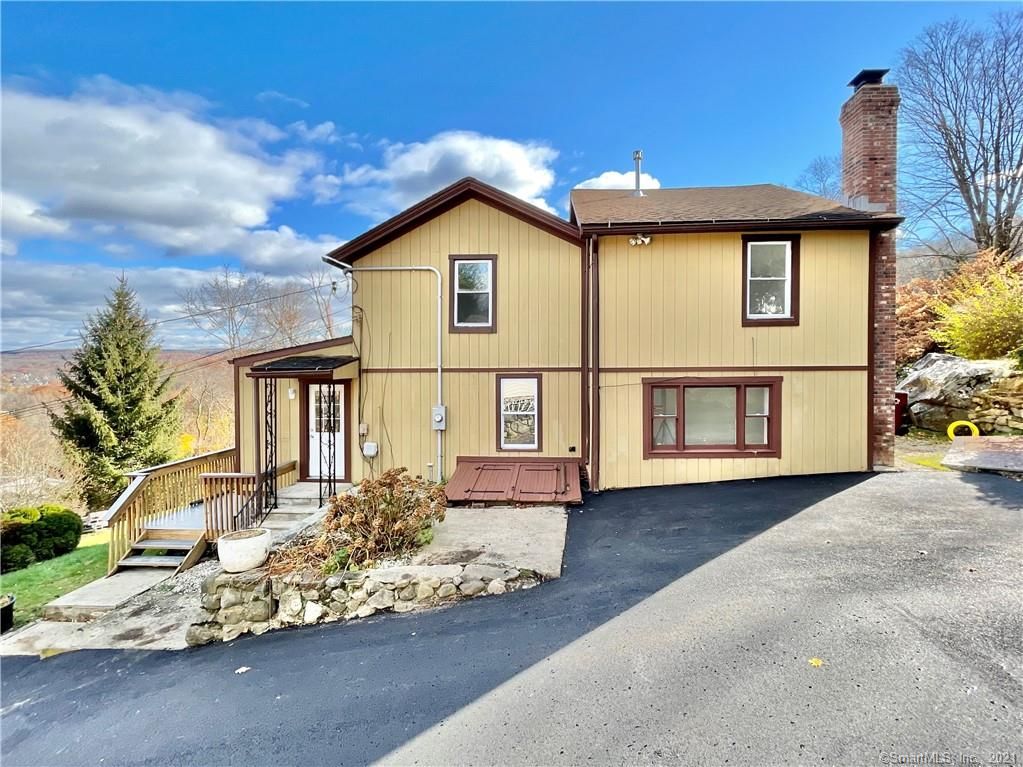 32 Andrew Mountain Rd, Naugatuck, CT 06770