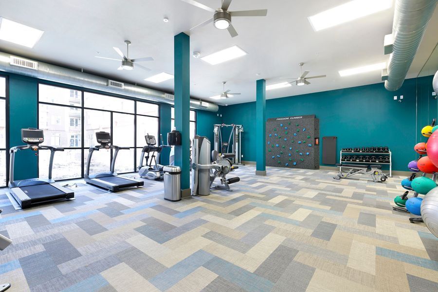 400 S Jennings Ave, Fort Worth, TX 76104