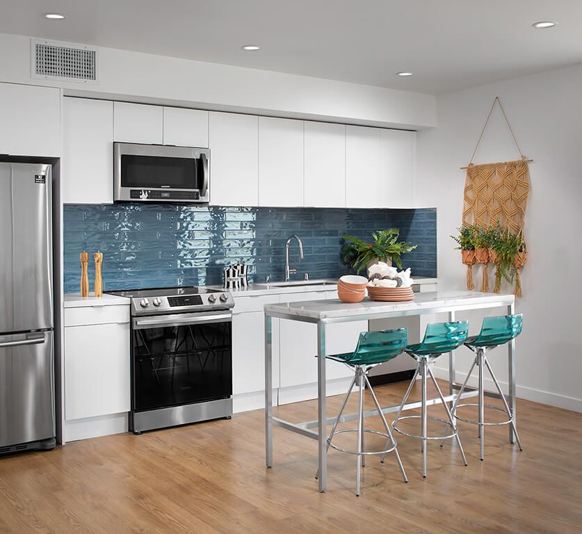 915 W Grape St, San Diego, CA 92101