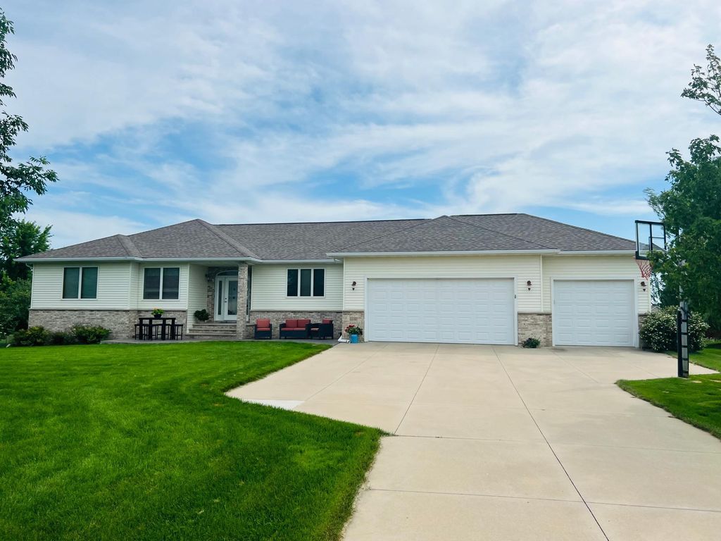 1110 27th St SW, Austin, MN 55912 Trulia