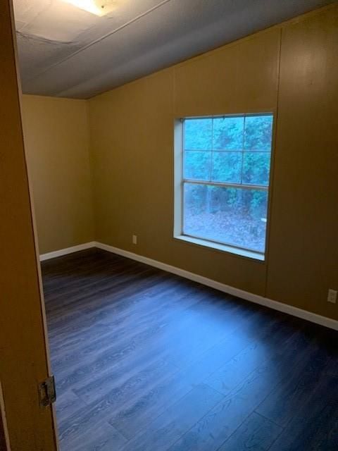 600 Natasha Dr, Trinity, TX 75862