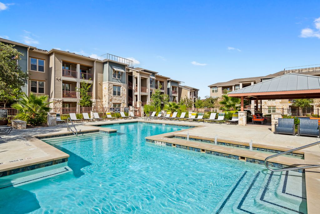2801 S Lakeline Blvd, Cedar Park, TX 78613