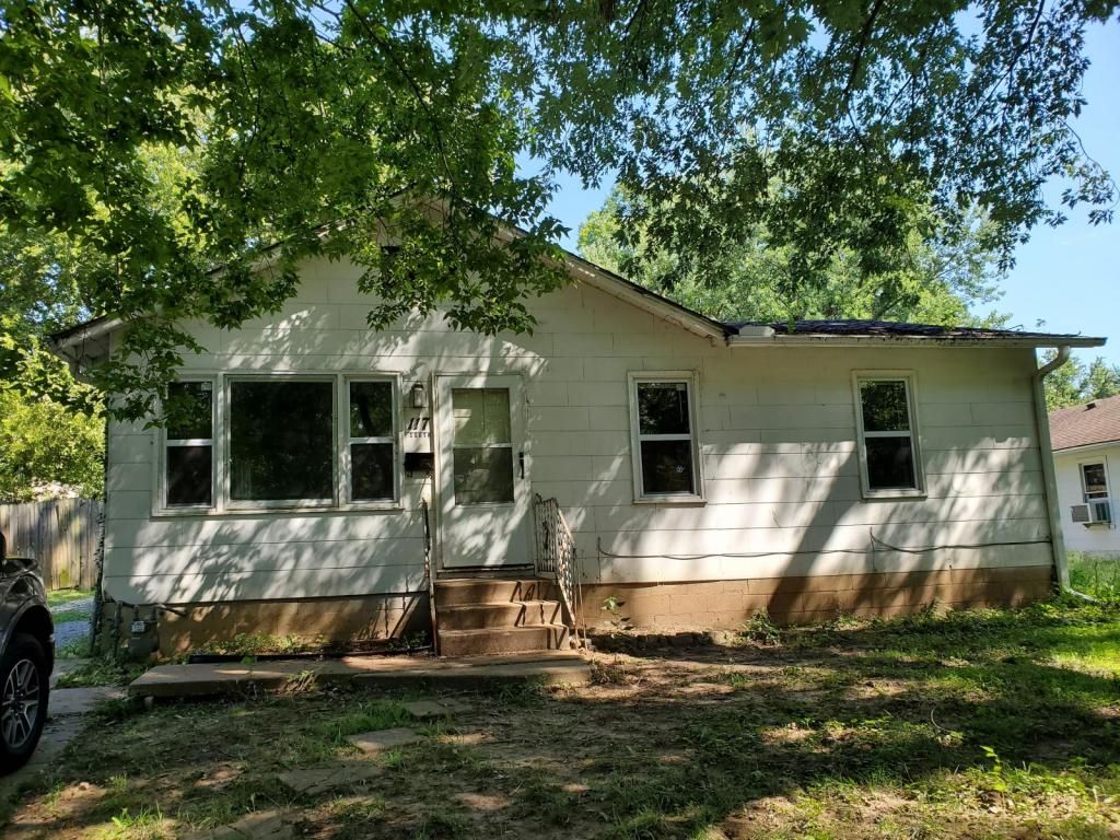 117 S Cedar Ave, Independence, MO 3 Bed, 1 Bath Single 117 S Cedar Ave, Independence, MO 3 Bed, 1 Bath Single