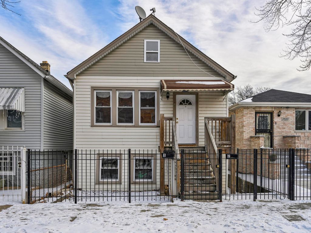 3823 S Albany Ave, Chicago, IL 60632