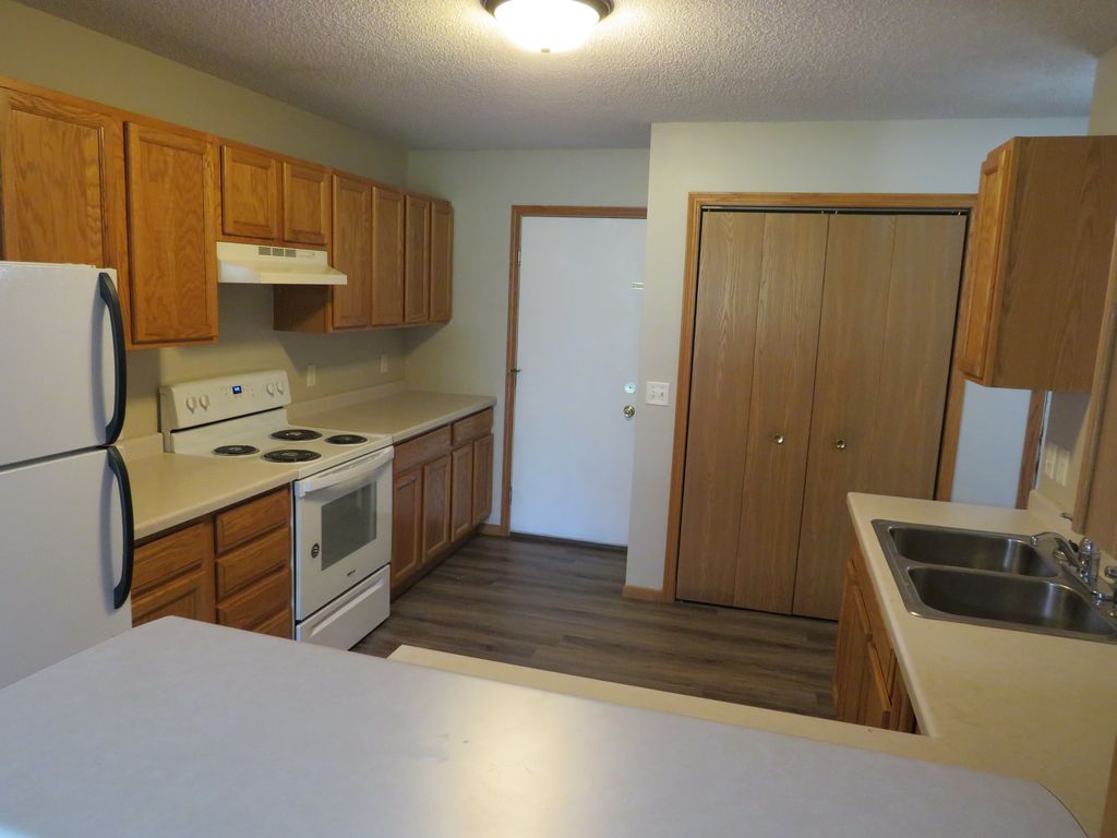 8669 141st St, Chippewa Falls, WI 54729