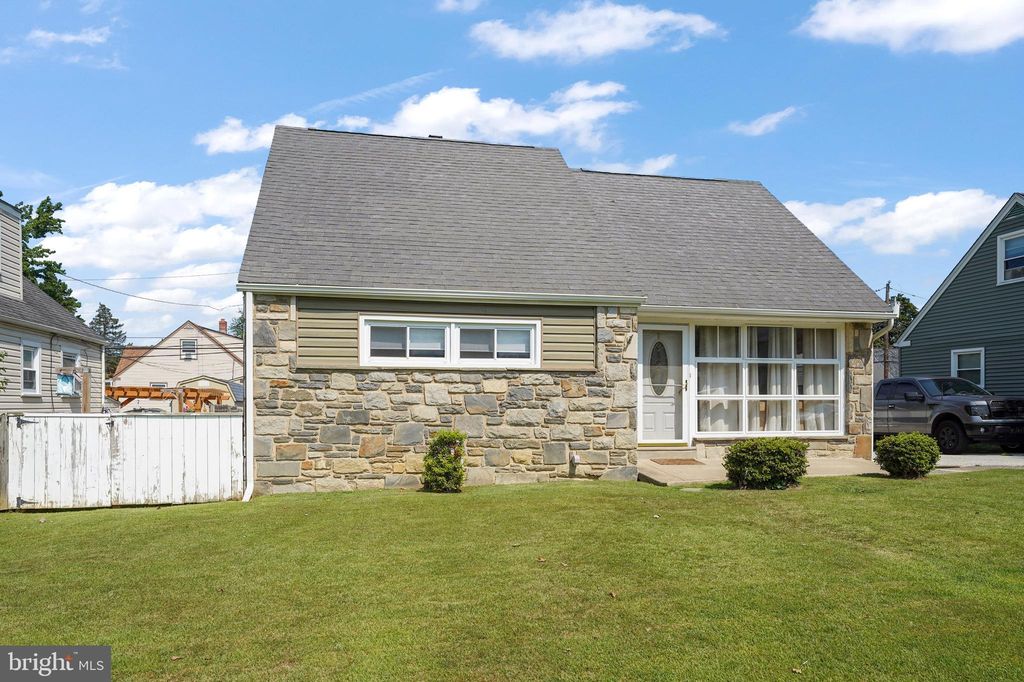 909 Brook Ave, Secane, PA 19018 Trulia