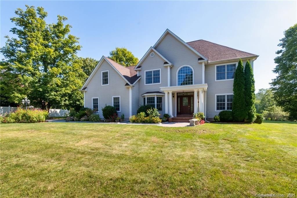 176 Wassuc Rd, South Glastonbury, CT 06073