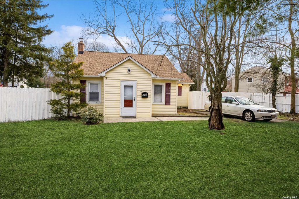 1751 Straight Path, Wheatley Heights, NY 11798 See Est. Value