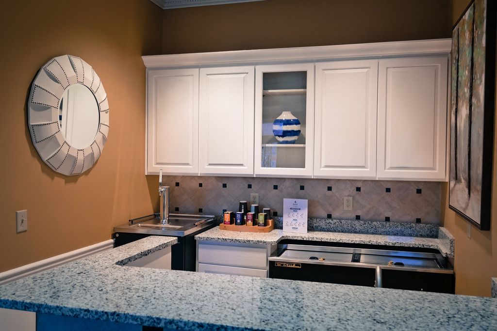 8075 Somerset Chas, Cincinnati, OH 45249
