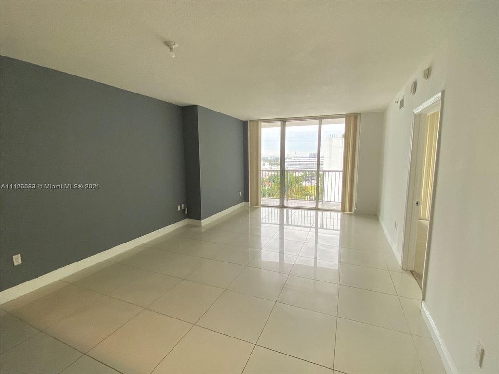 1750 N Bayshore Dr #1411, Miami, FL 33132
