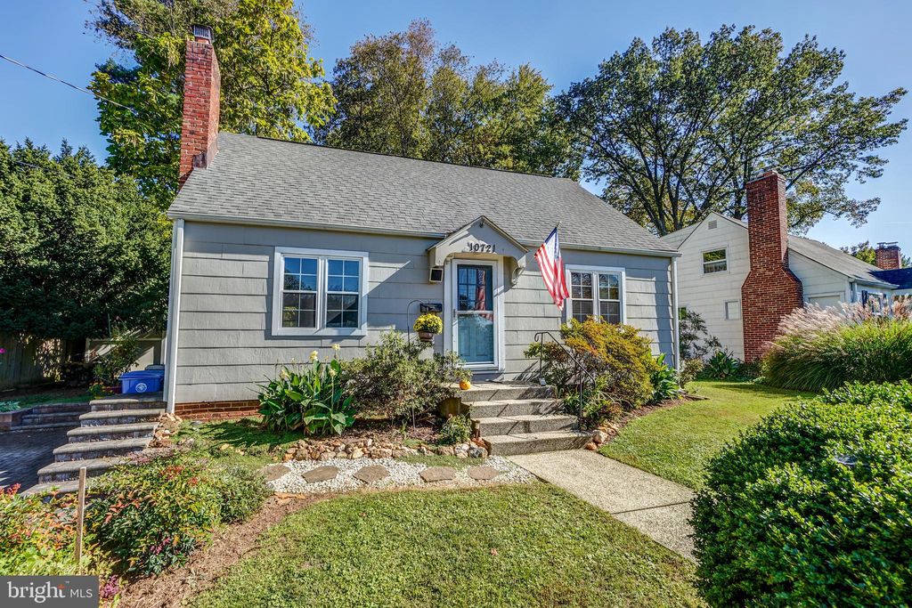 10721 Saint Paul St, Kensington, MD 20895