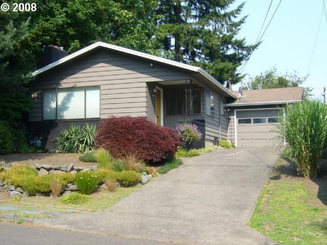 8426 SW 8th Ave, Portland, OR 97219