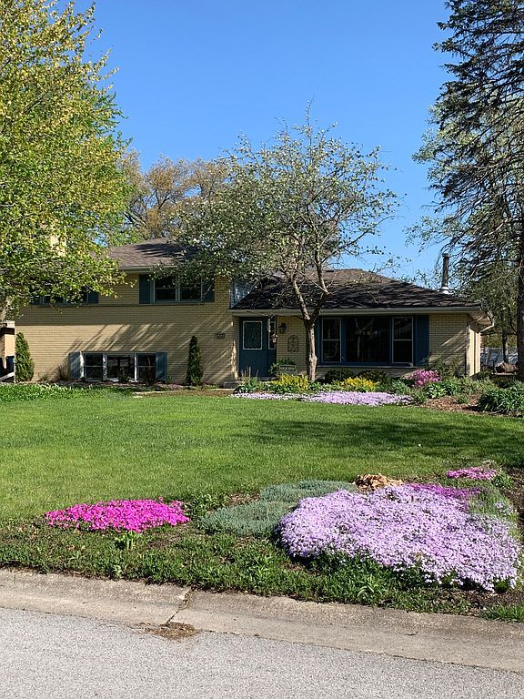 6900 W  Edgewood Rd, Palos Heights, IL 60463