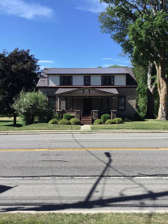 213 E Main St, Chateaugay, NY 12920