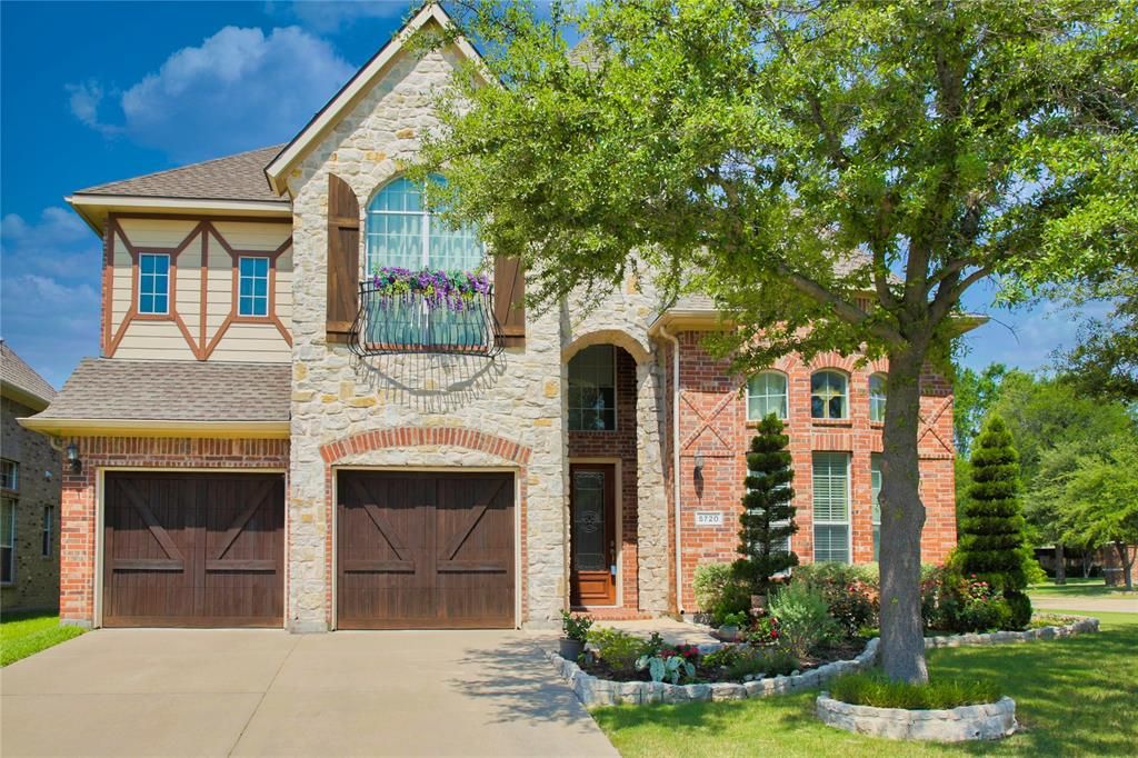 5720 New Castle Dr, Richardson, TX 75082