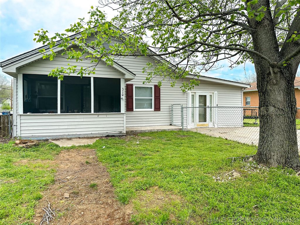 310 S Main St, Krebs, OK 74554 Trulia