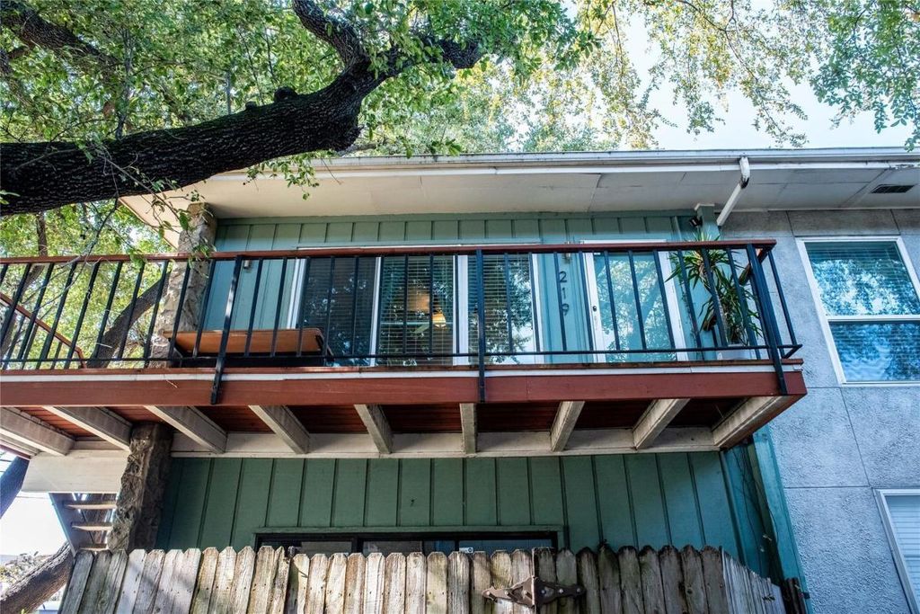 6620 Eastridge Dr #219, Dallas, TX 75231