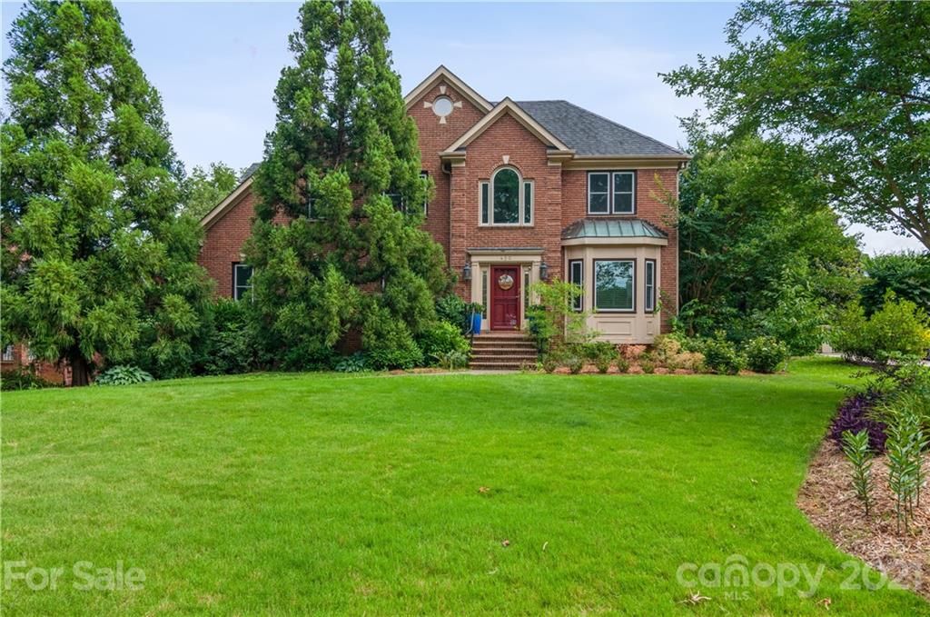 450 Beacon Knoll Ln, Fort Mill, SC 29708