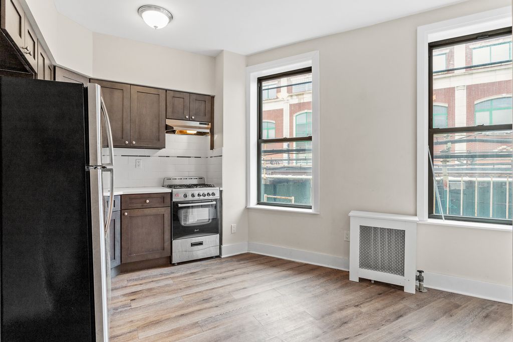 5307 Roosevelt Ave 3A, Woodside, NY 11377 Trulia