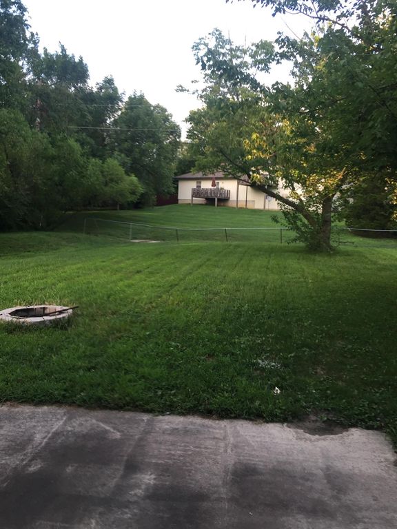 3514 Valencia Dr, Columbia, MO 65203