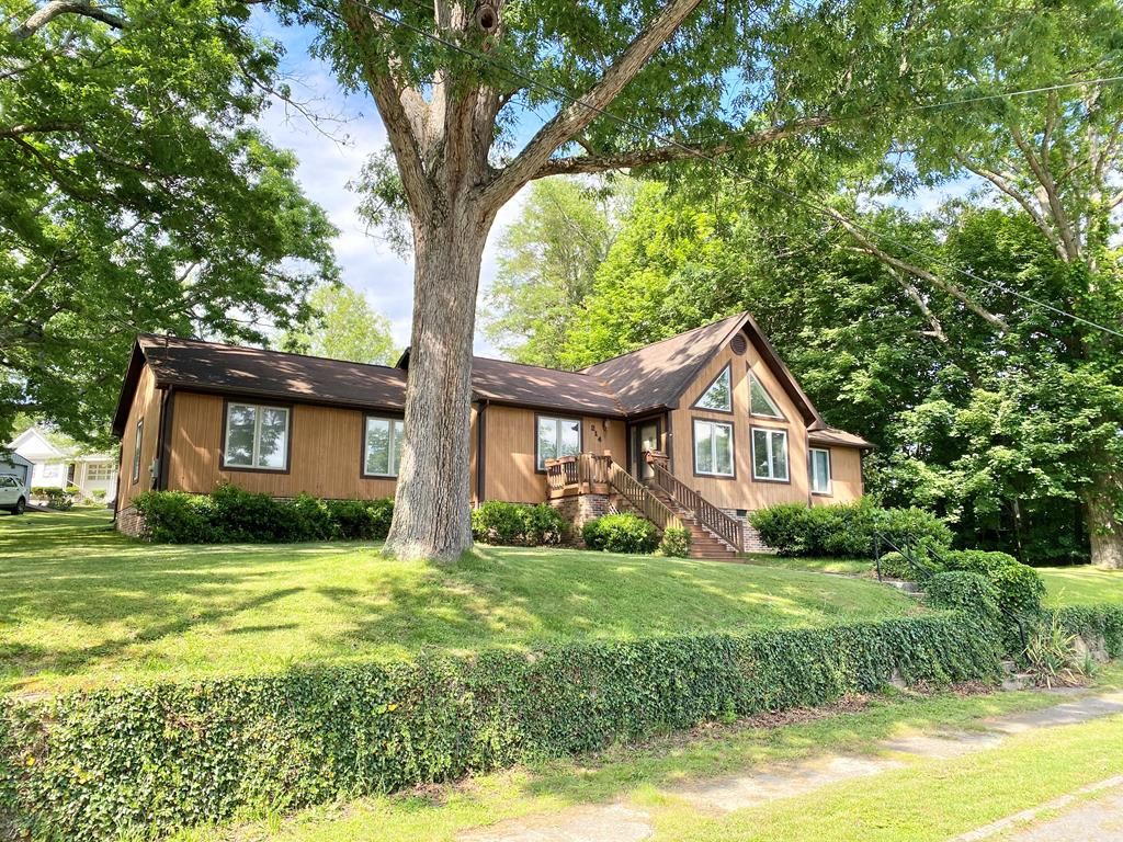 214 College Ave, Princeton, WV 24740 Trulia