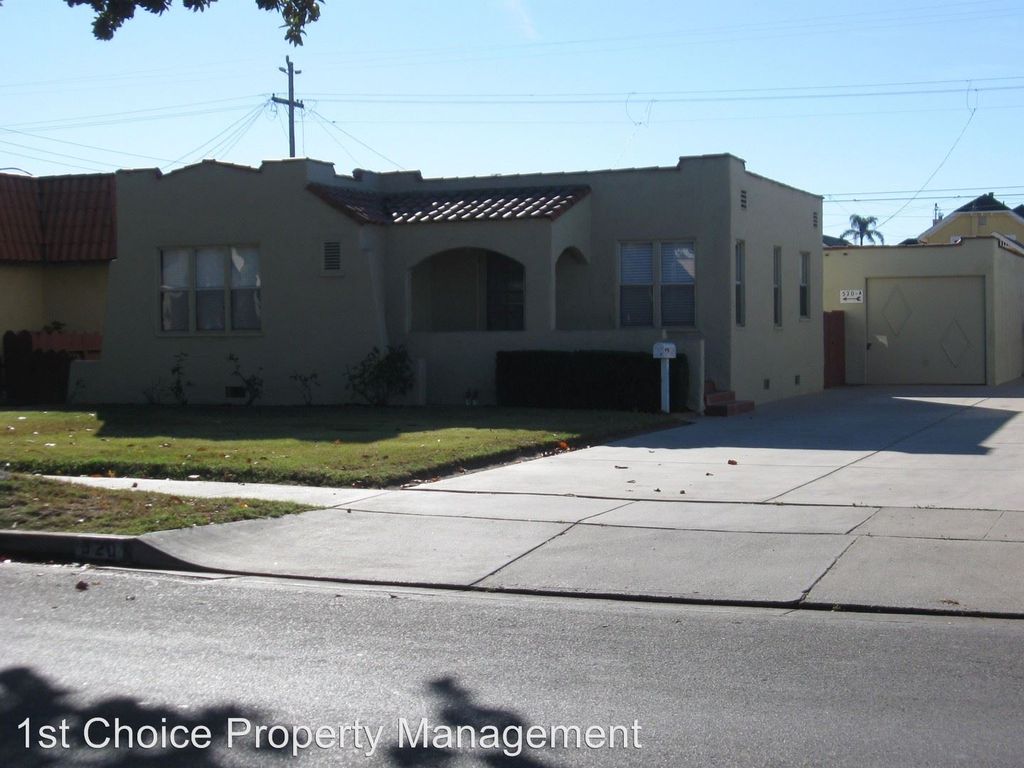 520 E Cook St #A, Santa Maria, CA 93454