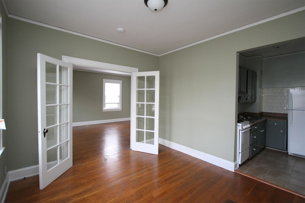 701 E Main St #8, Spartanburg, SC 29302