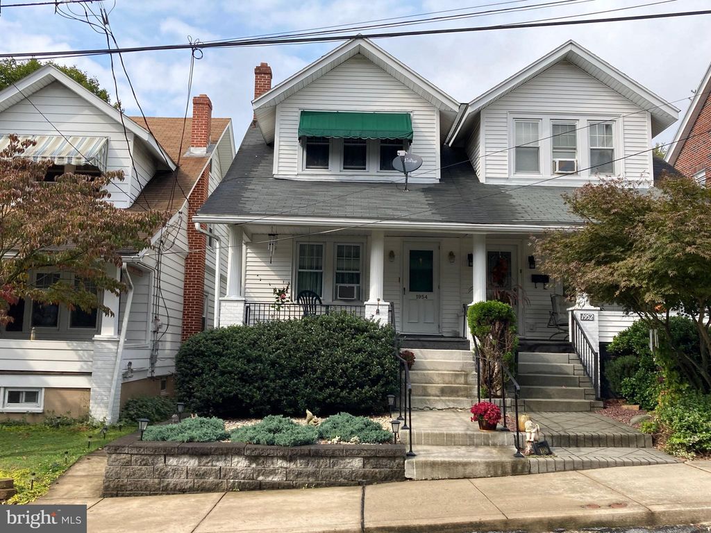 1954 3rd Ave, Pottsville, PA 17901