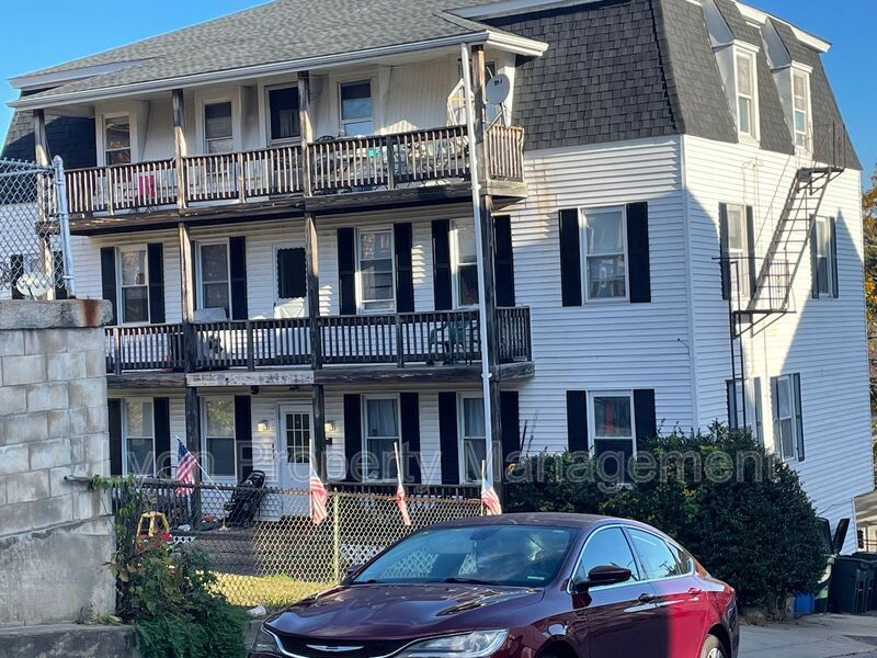 79 Summer St 3L, Manville, RI 02838 Trulia