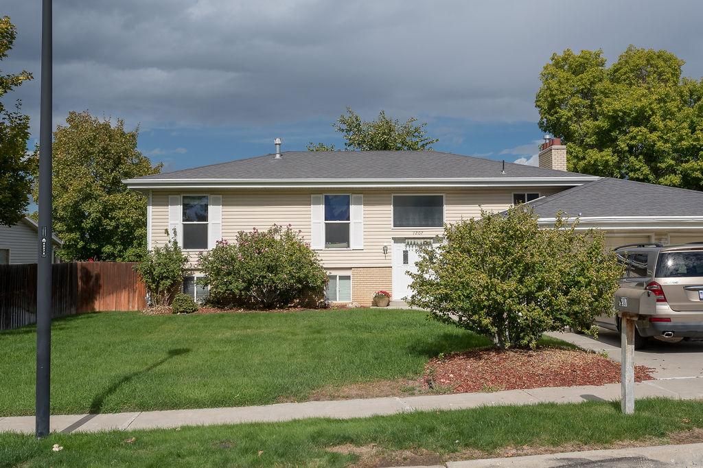 1207 E Gaylene Cir, Sandy, UT 84094