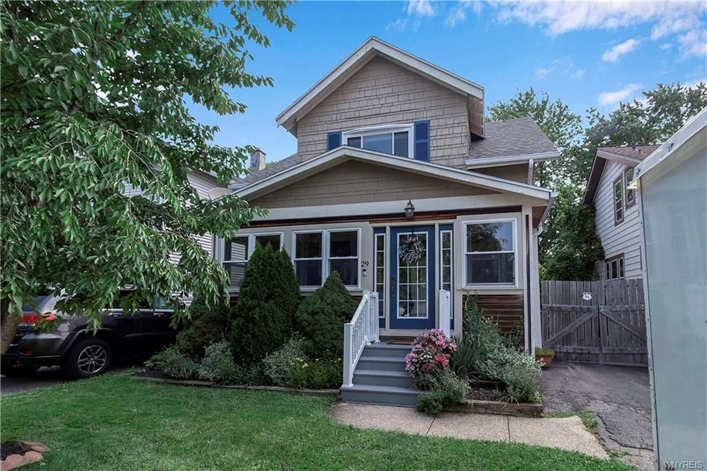 29 Frontenac Ave, Buffalo, NY 14216