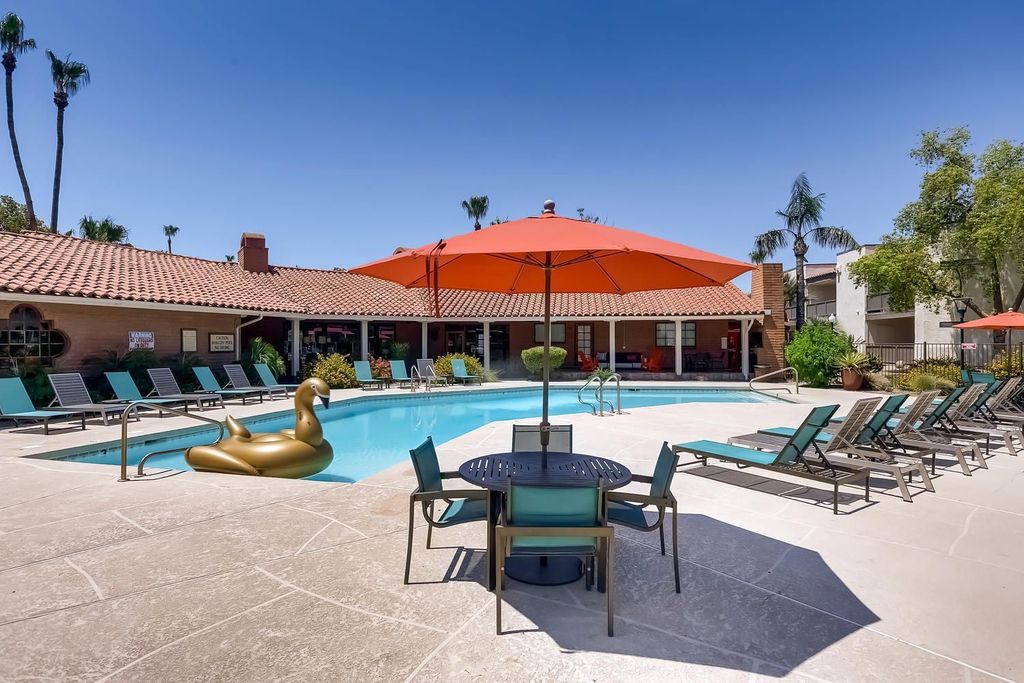 3320 E University Dr, Mesa, AZ 85213